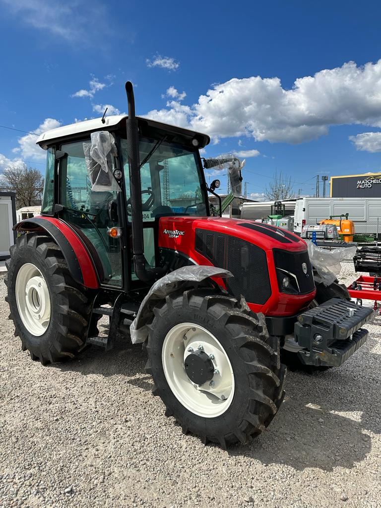 ARMATRAC 1054 е+ 2