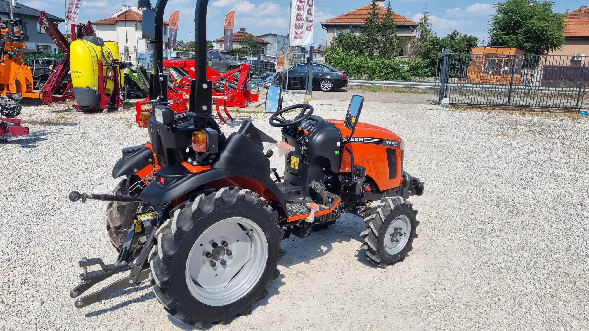 TAFE 6028M 7