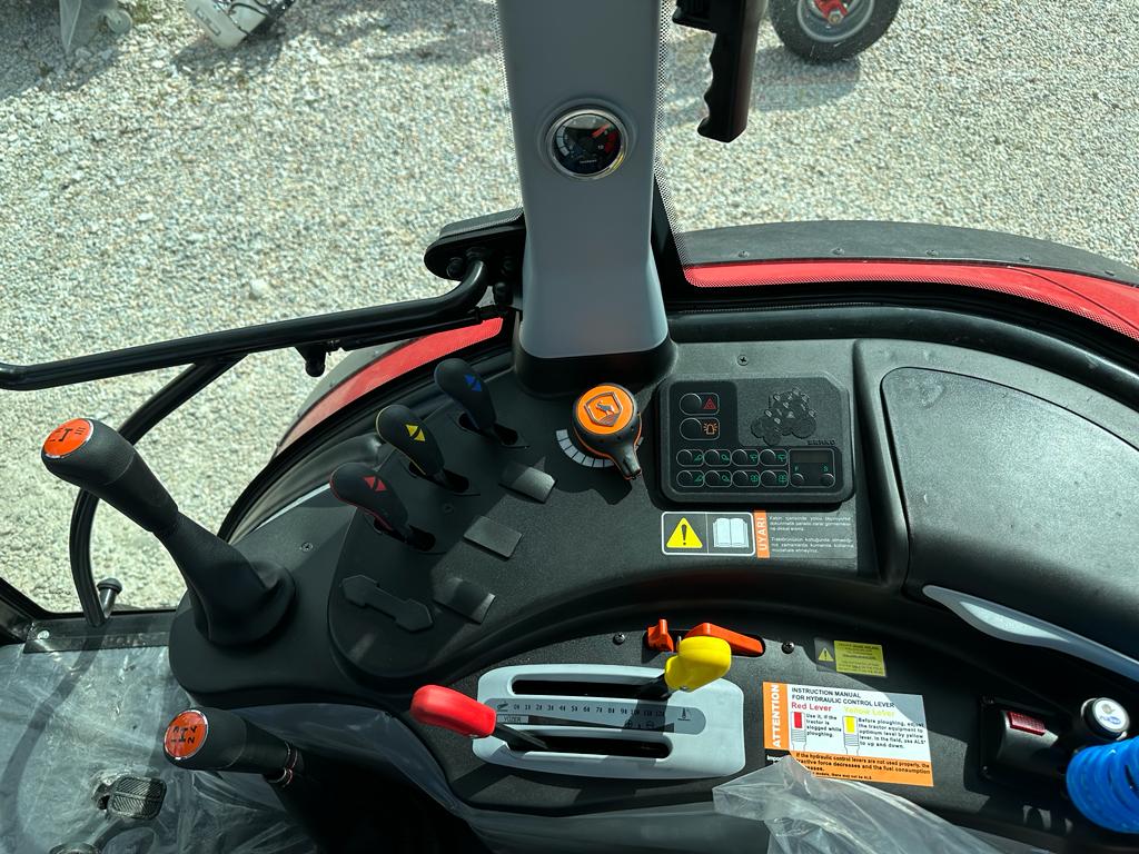 ARMATRAC 1054 е+ 10
