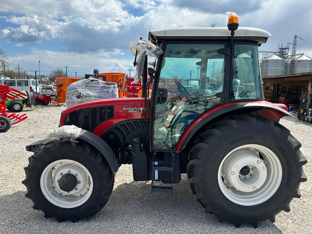 ARMATRAC 1054 е+ 4