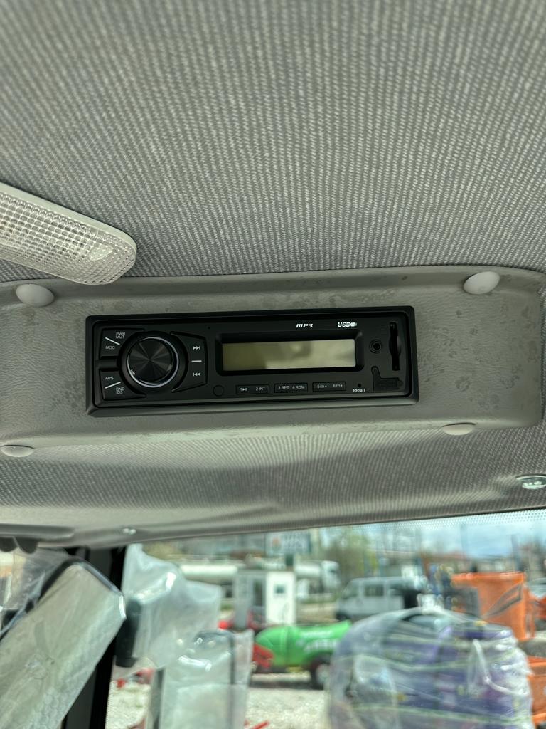 ARMATRAC 1054 е+ 11